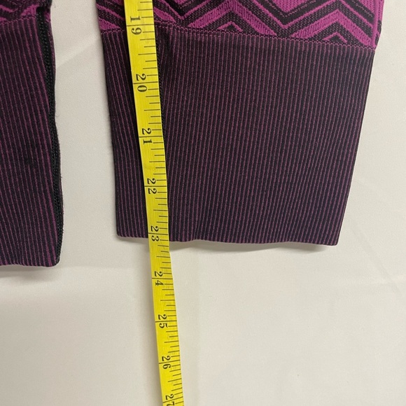 Women’s size 6 lululemon Ebb to Street pants - Picture 5 of 6